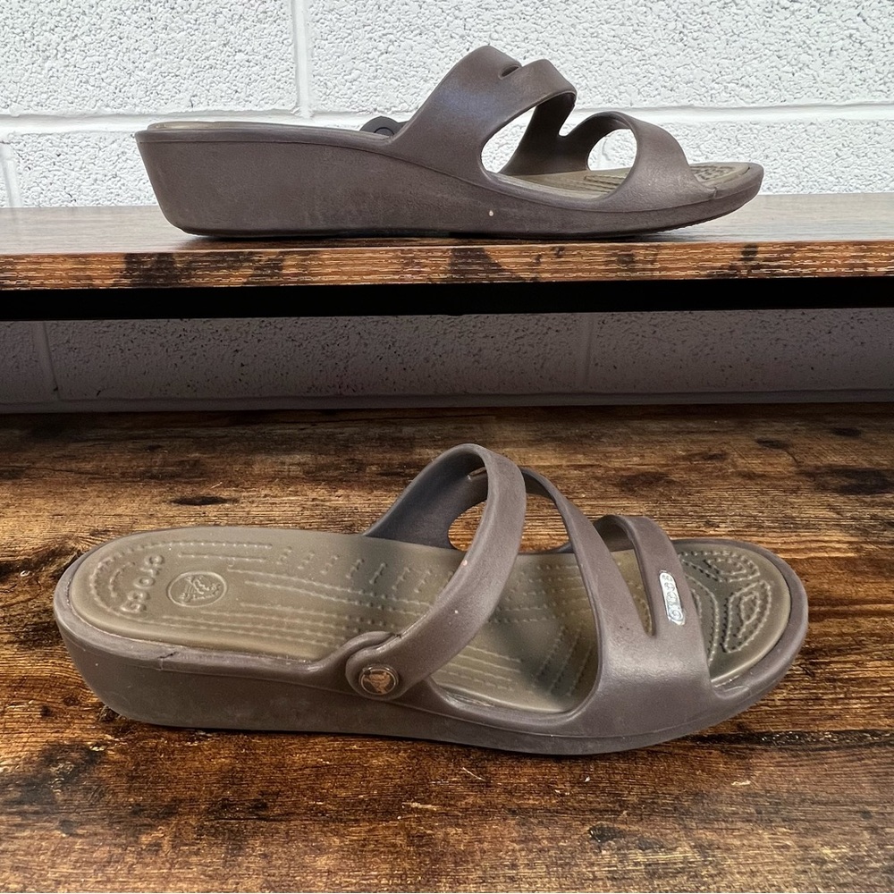 Crocs Patricia Wedge Sandals‎ Brown Rubber Slip On Casual women's 10